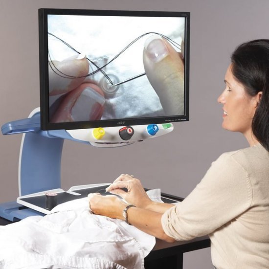 Topaz  XL HD Desktop Video Magnifier